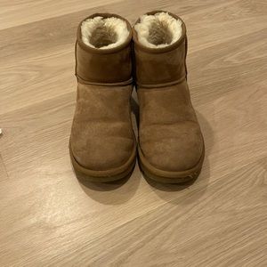gently worn UGG boots